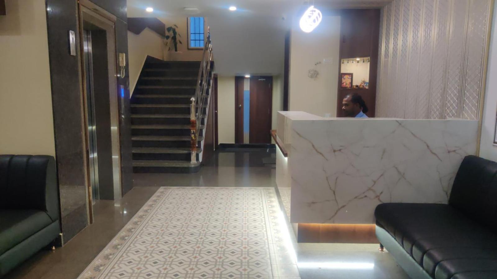 The Executive Inn Sziliguri Kültér fotó