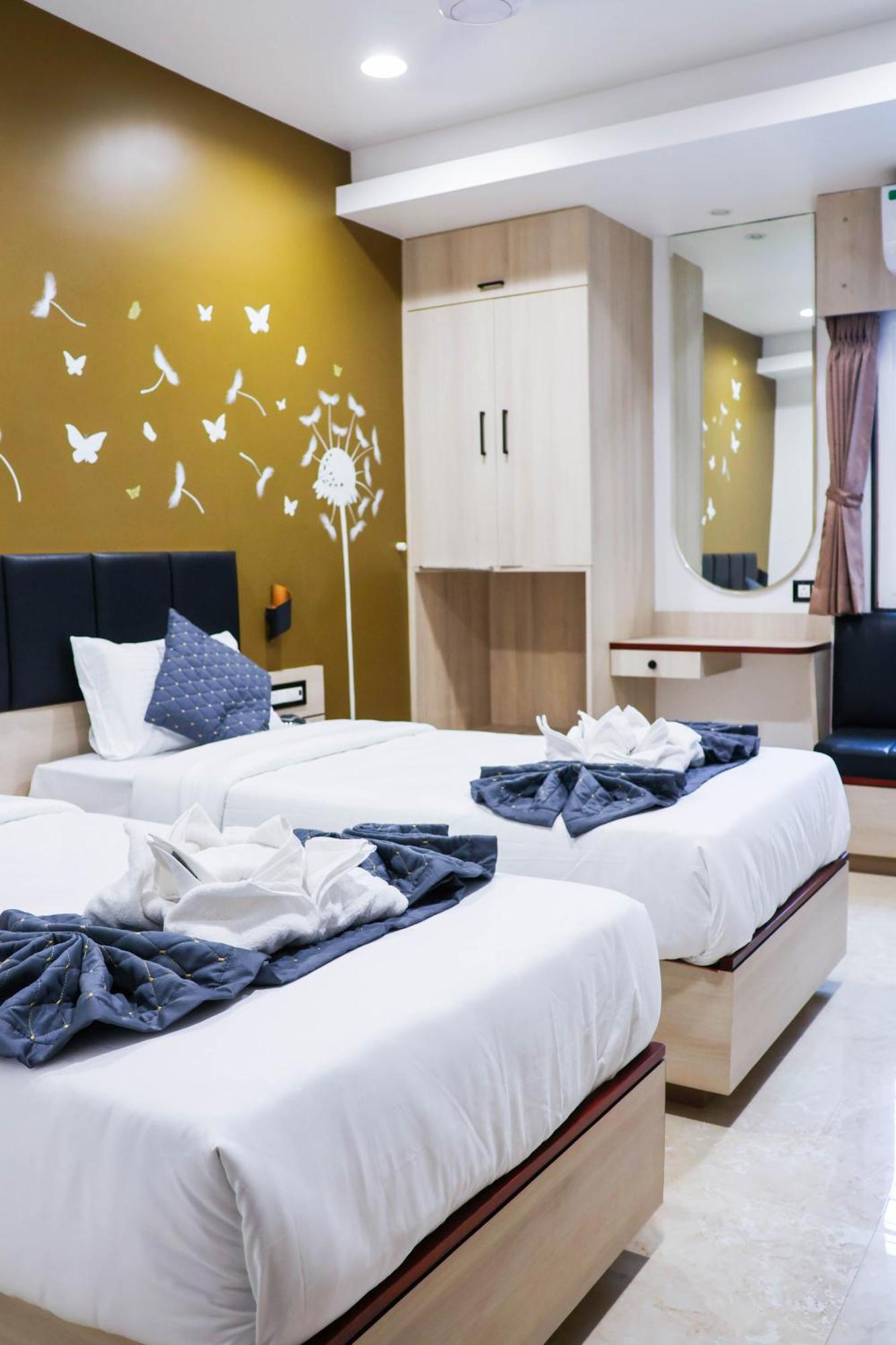 The Executive Inn Sziliguri Kültér fotó