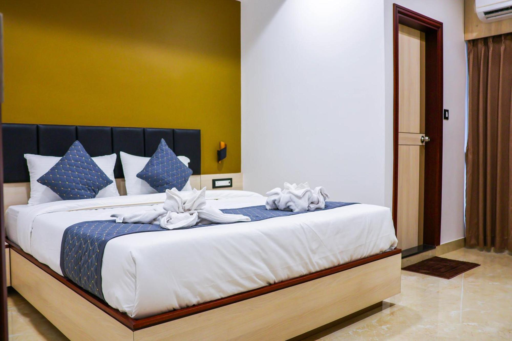 The Executive Inn Sziliguri Kültér fotó