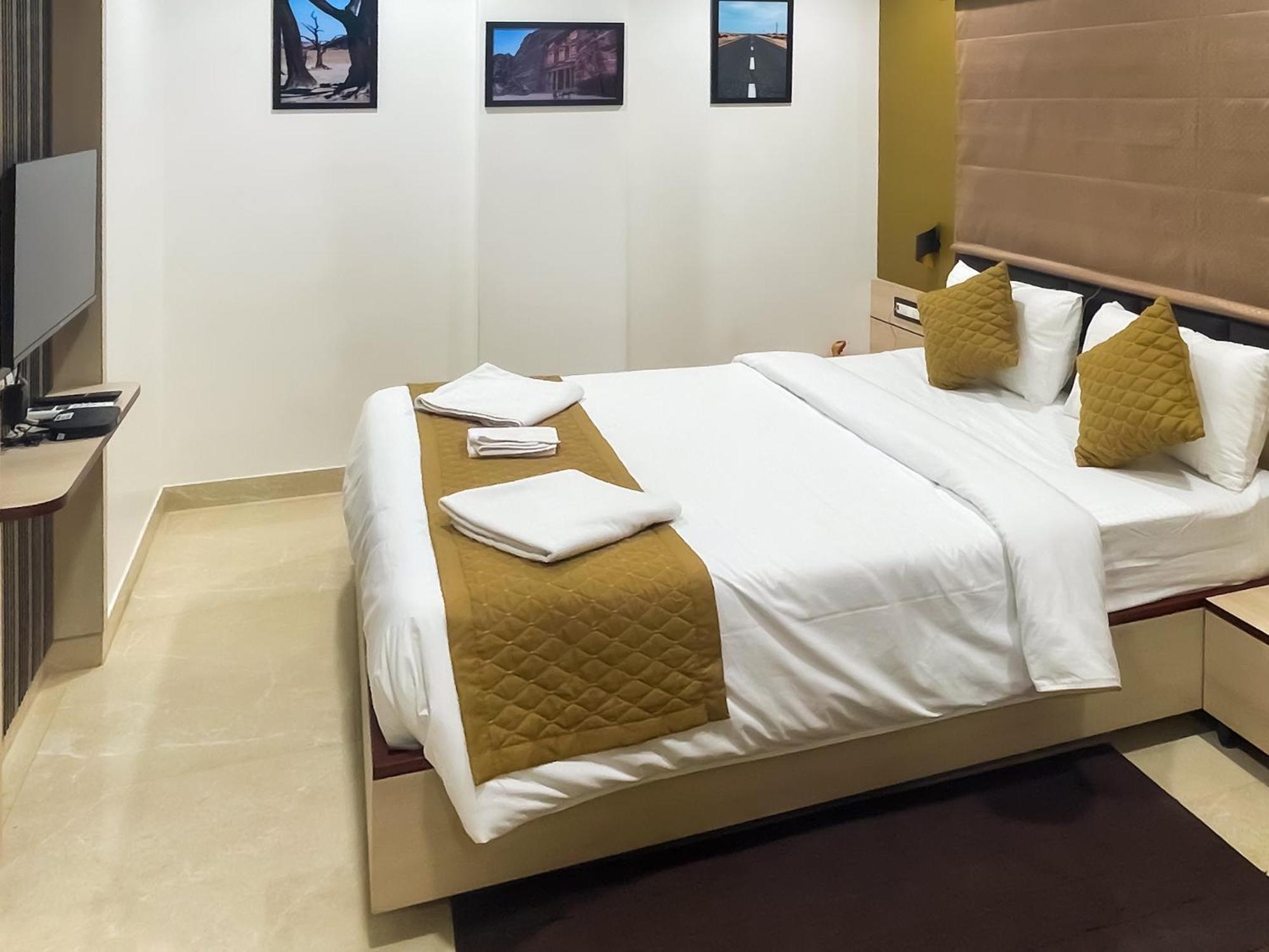 The Executive Inn Sziliguri Kültér fotó